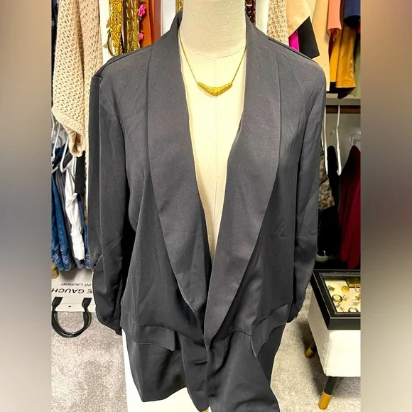 Maurices Black Blazer NWT Size Large - Picture 3 of 7